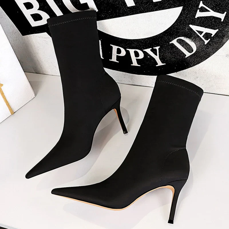 All Around Socks Soft Heels - Image 7