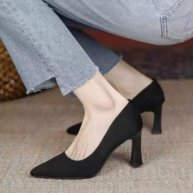 Always Classic Pointed Pumps - Image 4