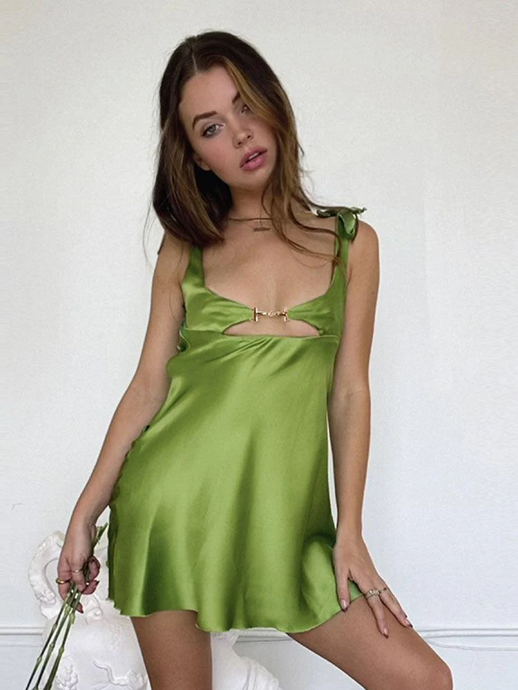 Averil Satin Chain Cut Out Dress - Image 14