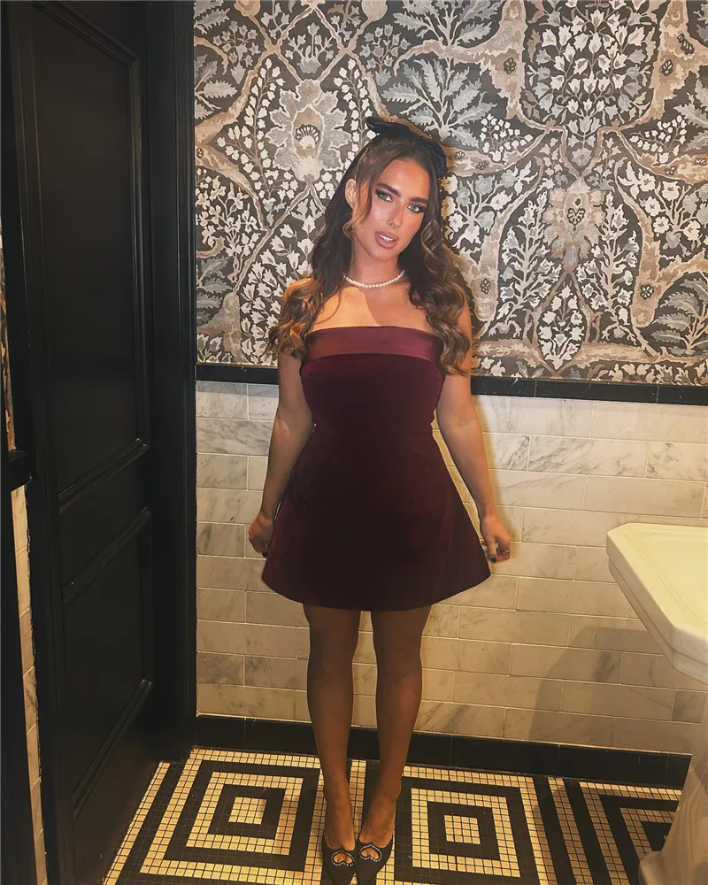Blind Date Strapless Mini Dress - Image 12