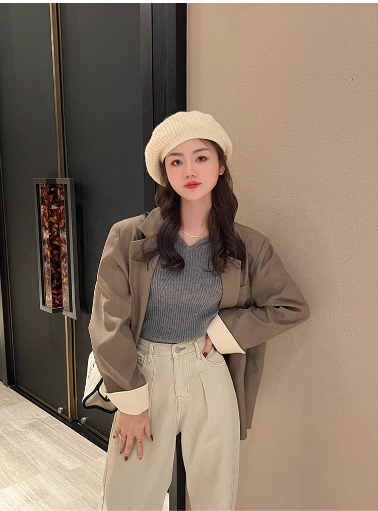 Cassie V Neck Knitted Pullover - Image 18