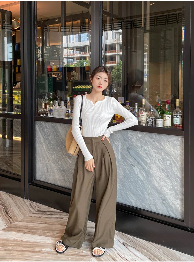 Cassie V Neck Knitted Pullover - Image 2