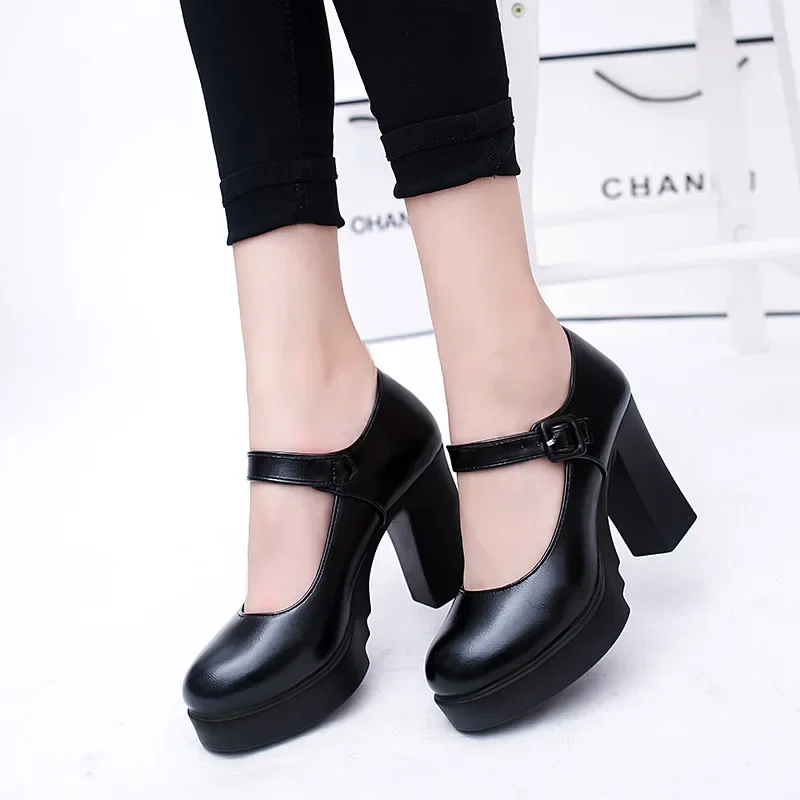 Cohen Closed Toe Heels - Image 10