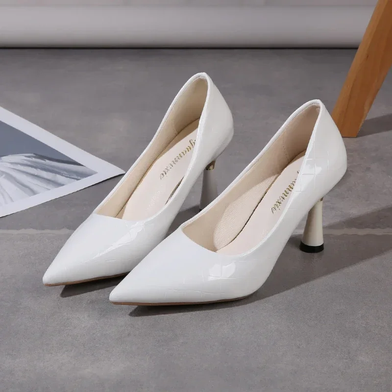 Devony Pointed Toe Pumps - Image 4