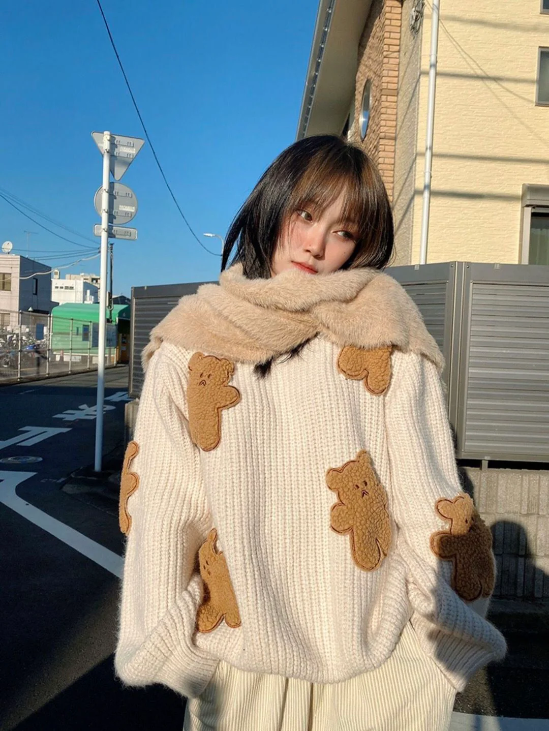 Dusty Bear Knitted Pullover - Image 15