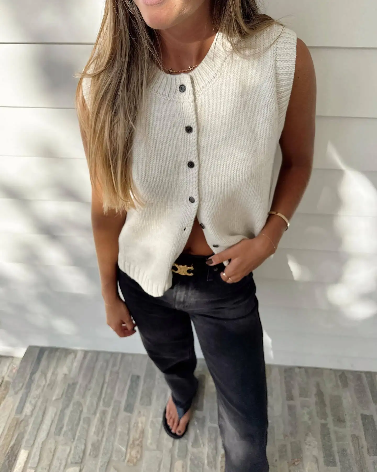 Elka Knitted Vest Cardigan - Image 3