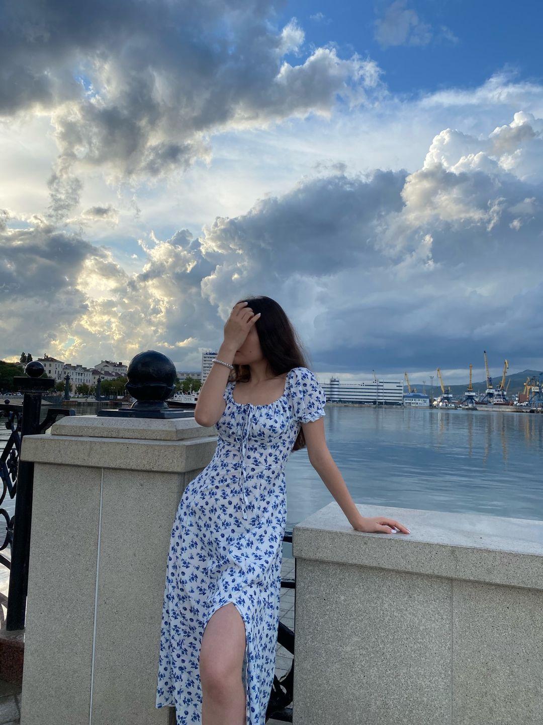 Evelyn Floral Dress - Image 8
