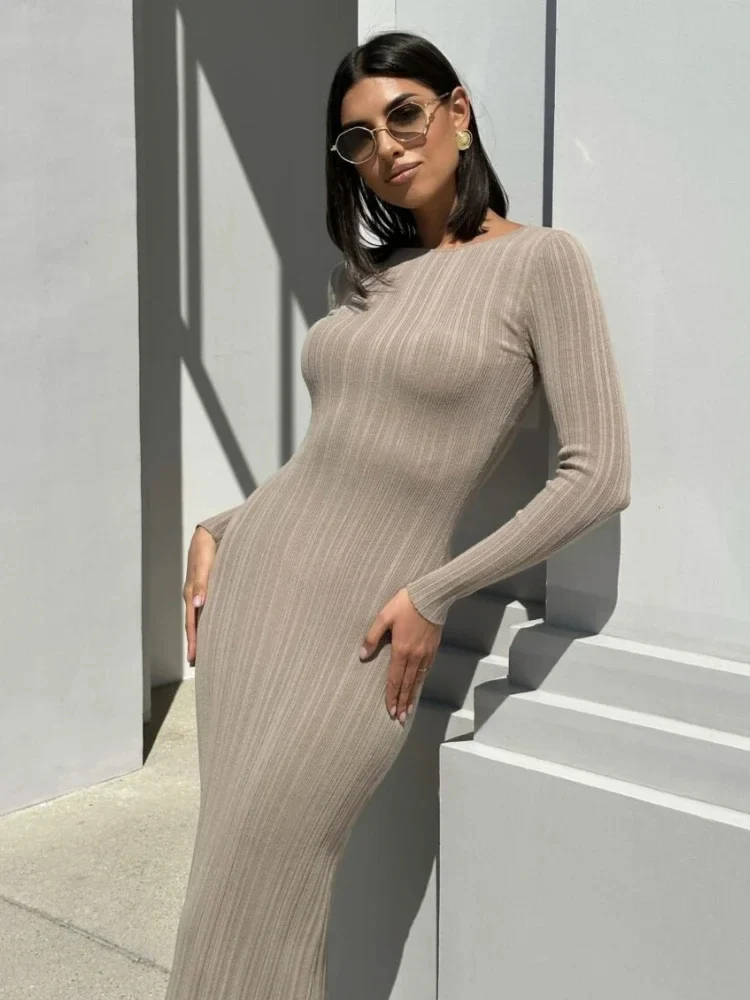 Gillian Sheath Bodycon Dress - Image 2