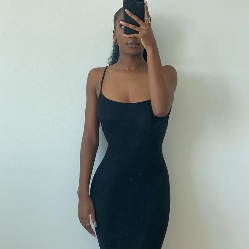 Hannah Slim-Fit Maxi Dress - Image 12