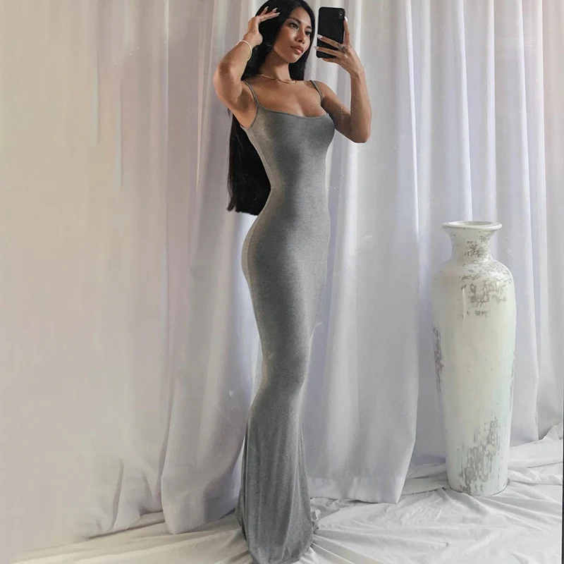 Hannah Slim-Fit Maxi Dress - Image 4