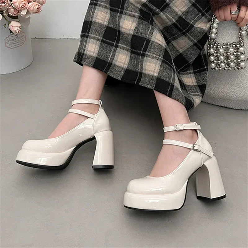 Kohen Chunky Heels - Image 8