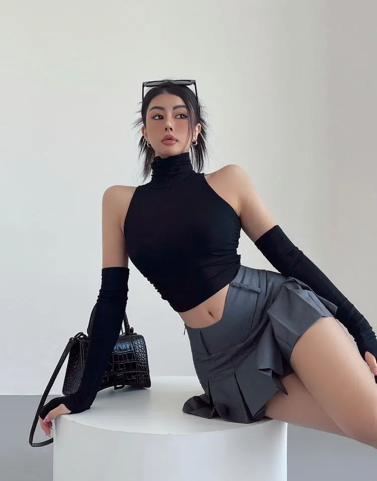 Leni Oversleeve Turtleneck Top - Image 8