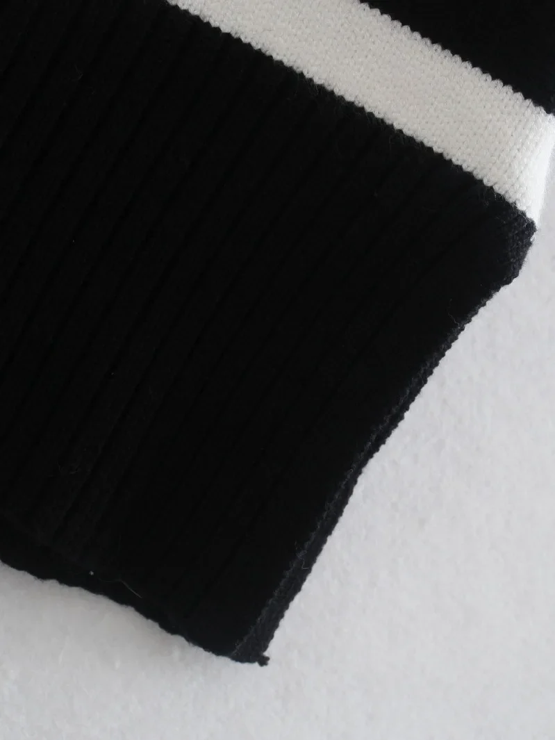 Madisyn Stripe Oversize Turtleneck Sweater - Image 6