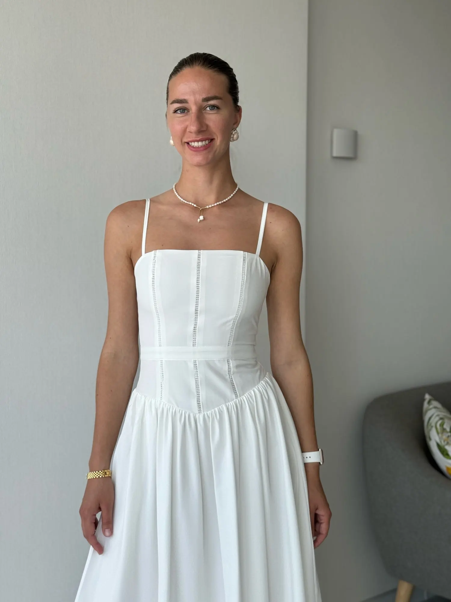 Maura Classic White Flare Dress - Image 17