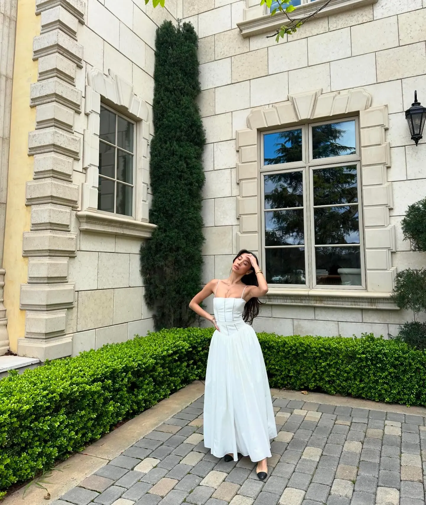 Maura Classic White Flare Dress - Image 21