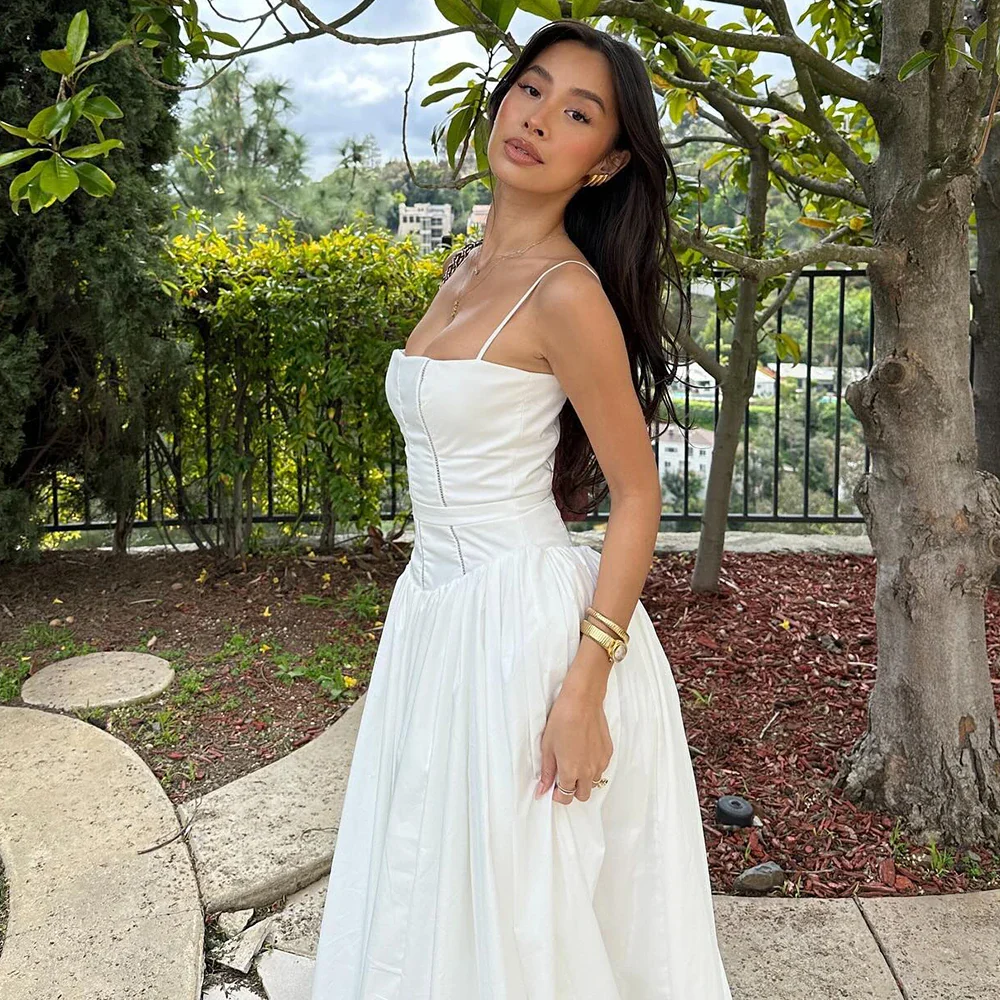 Maura Classic White Flare Dress - Image 3