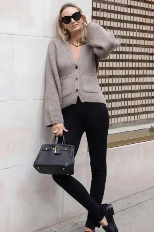 Old School V Neck Knit Cardigan - Image 18