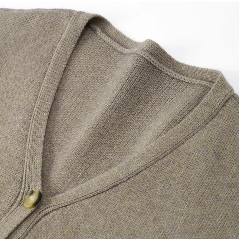 Old School V Neck Knit Cardigan - Image 25