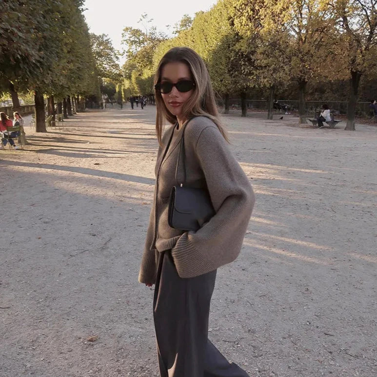 Old School V Neck Knit Cardigan - Image 5