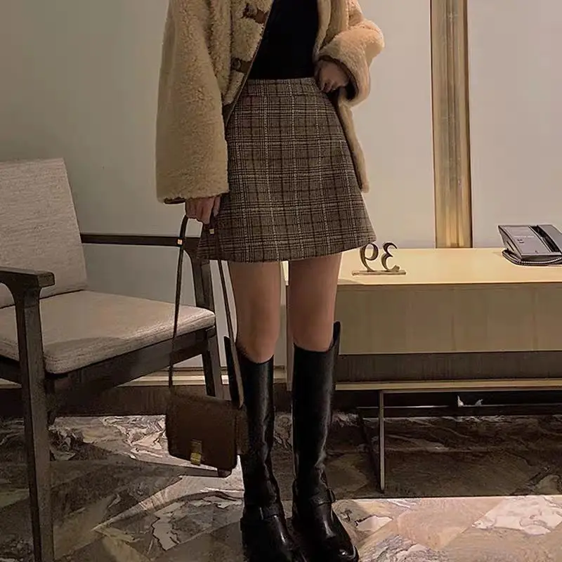 Plaid Sway & Chic Mini Skirt - Image 2