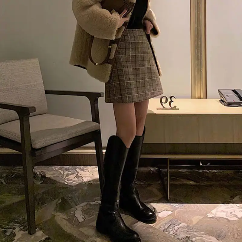 Plaid Sway & Chic Mini Skirt - Image 4