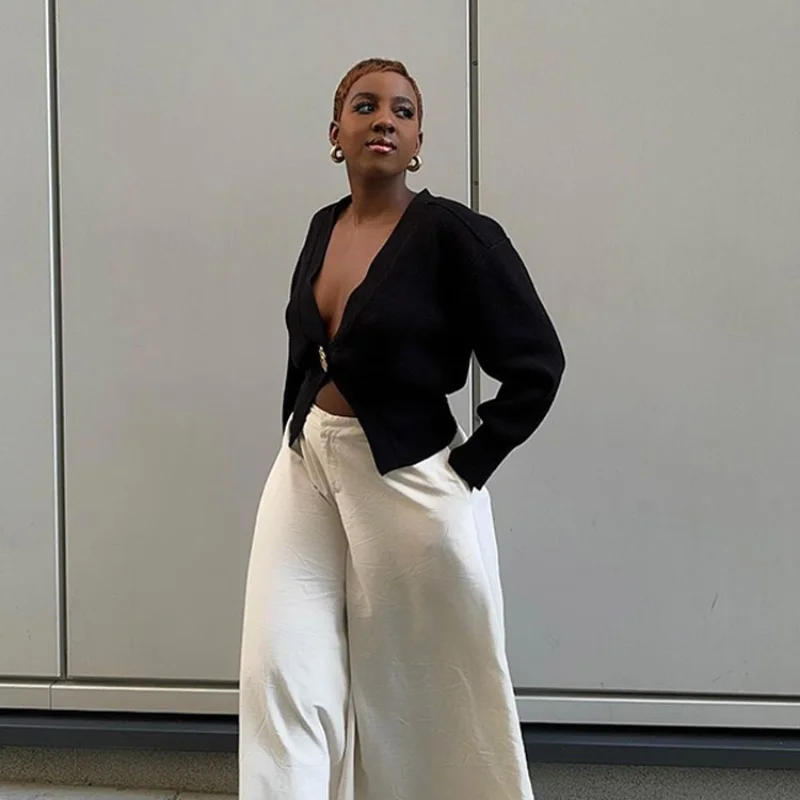 Rhode Isle V Neck Knitted Cardigan - Image 2