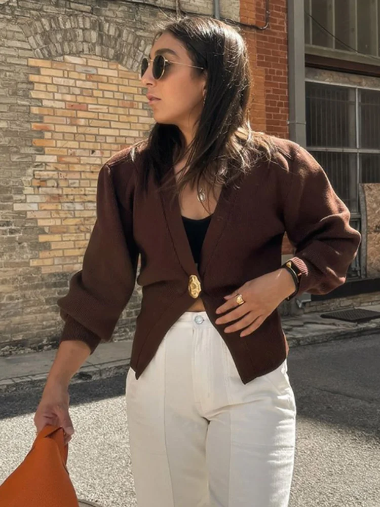 Rhode Isle V Neck Knitted Cardigan - Image 5