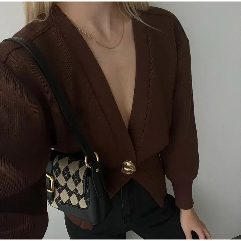 Rhode Isle V Neck Knitted Cardigan - Image 9