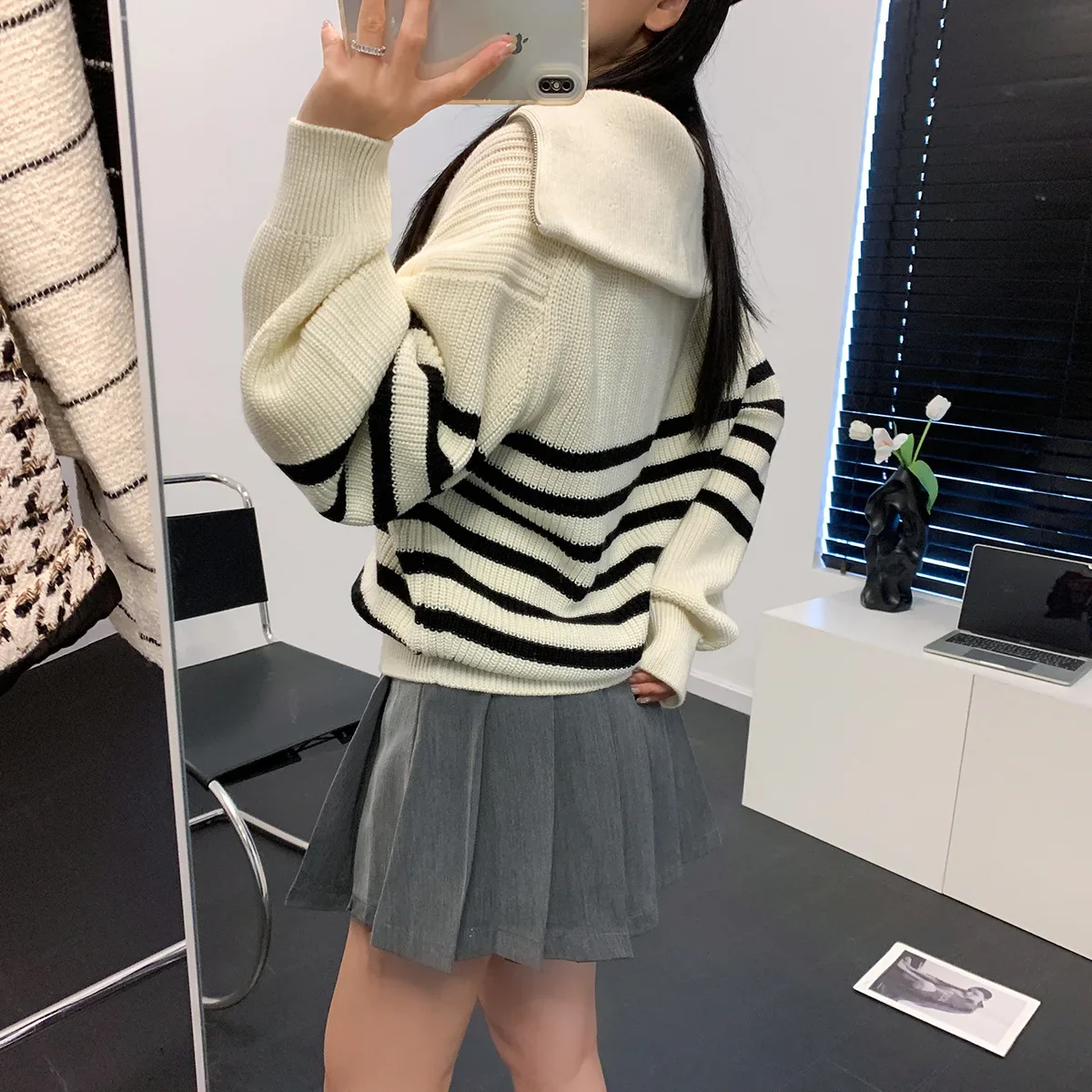 Sabrila Turtleneck Loose Pullover - Image 13