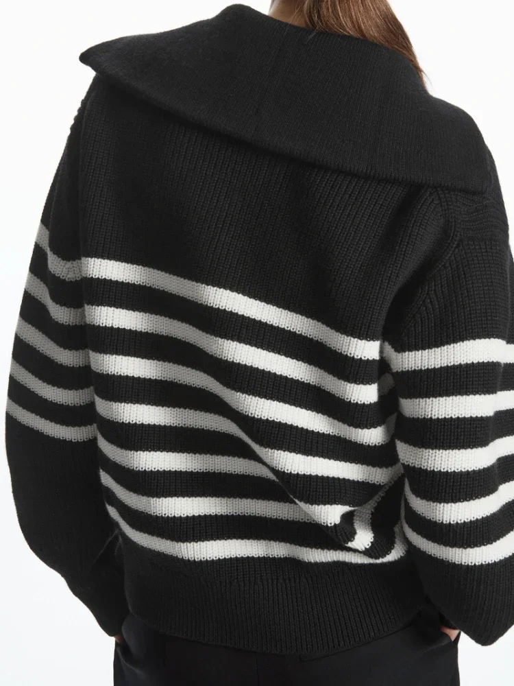 Sabrila Turtleneck Loose Pullover - Image 3