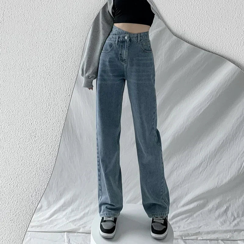 Shadowline Vintage Mom Fit Jeans - Image 10