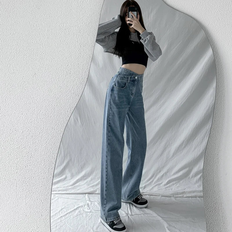Shadowline Vintage Mom Fit Jeans - Image 11