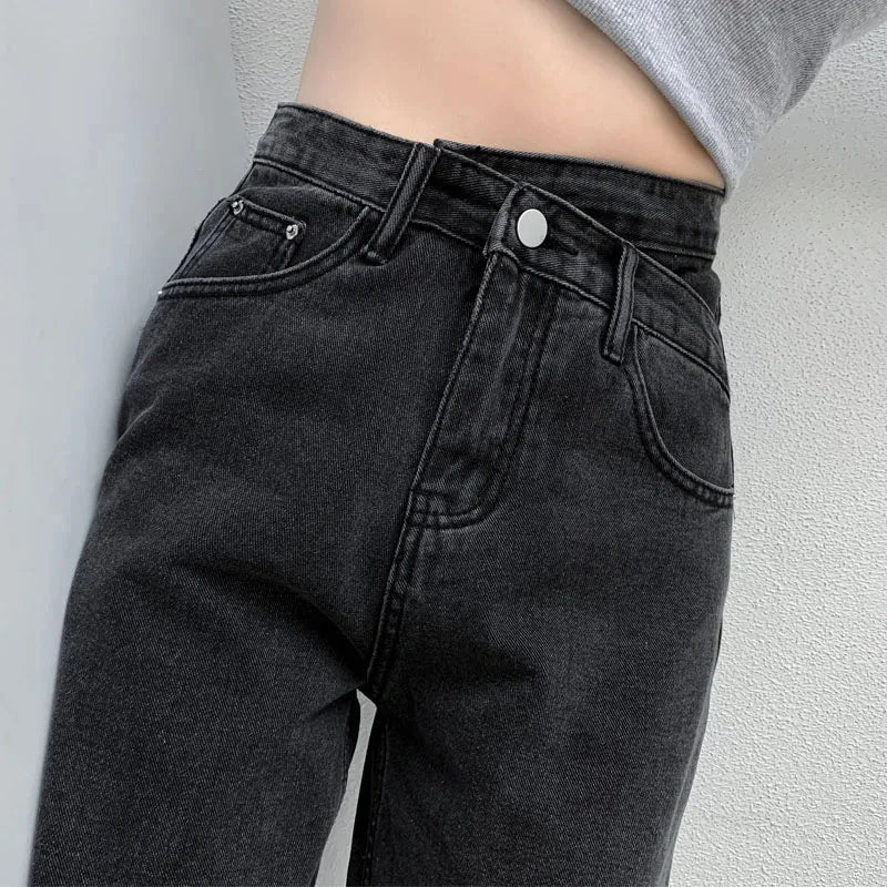 Shadowline Vintage Mom Fit Jeans - Image 8