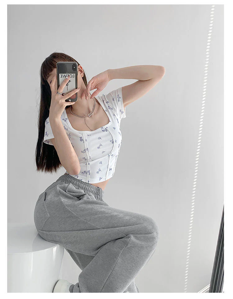 Shea Floral Crop Top - Image 10