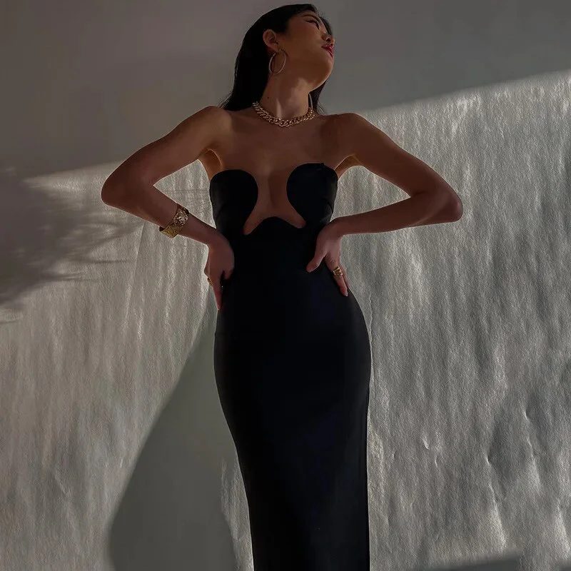 Sophisticated Cut-Out Glamour Dress - Image 2