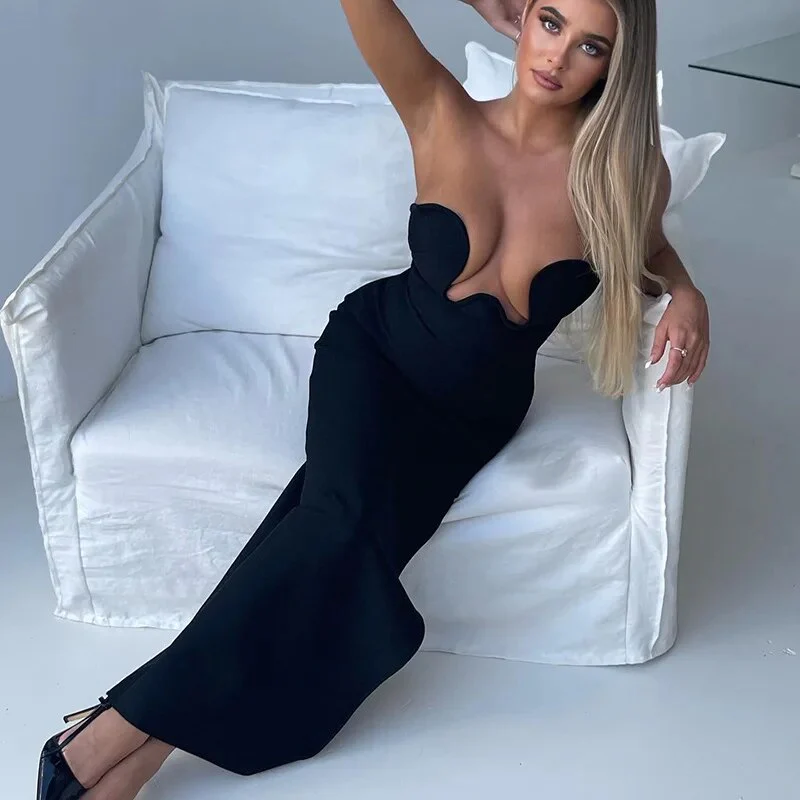 Sophisticated Cut-Out Glamour Dress - Image 8