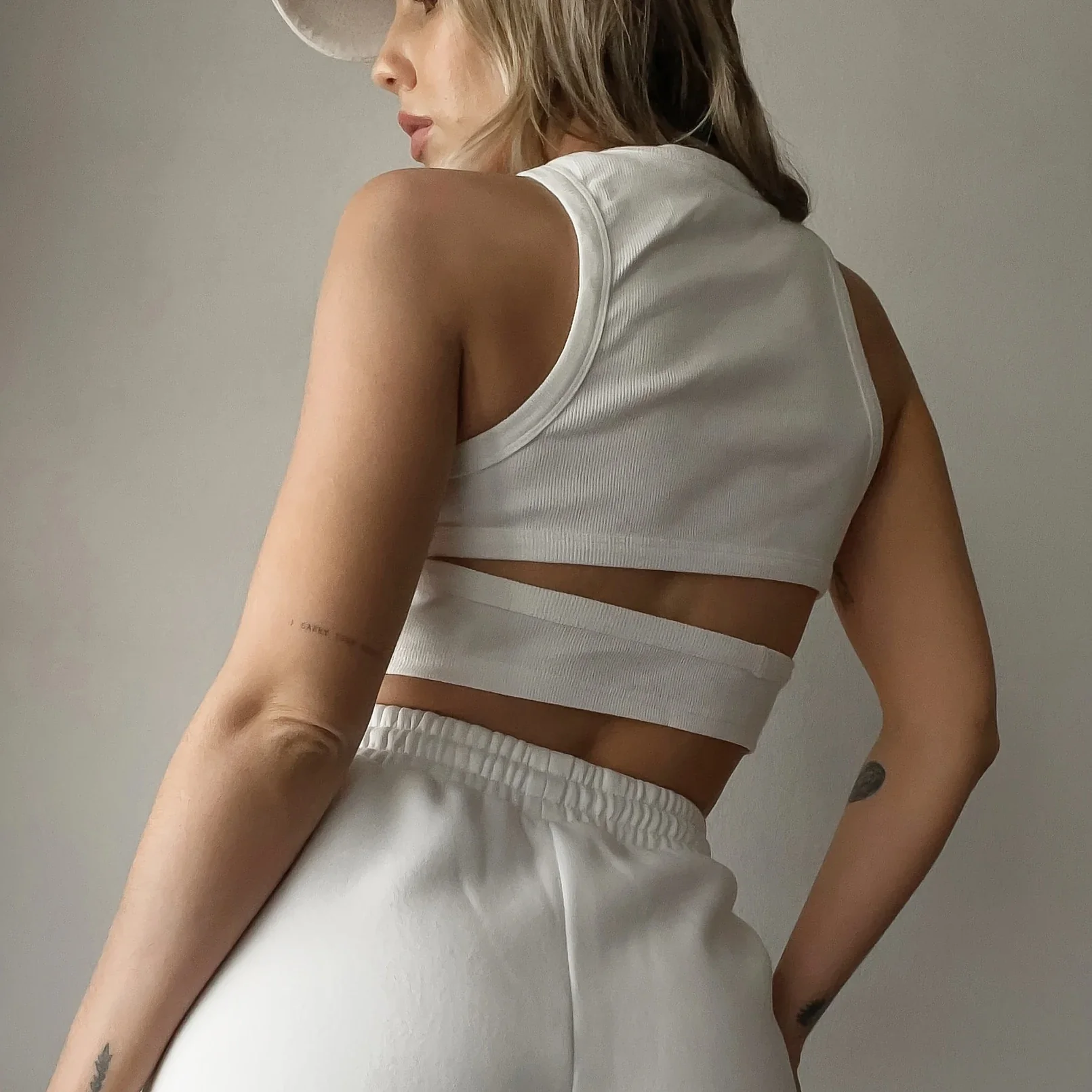 Sunburst Pop Crop Tank Top - Image 2