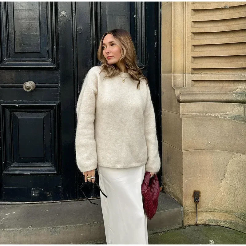 Warm Nest Loose Pullover - Image 10