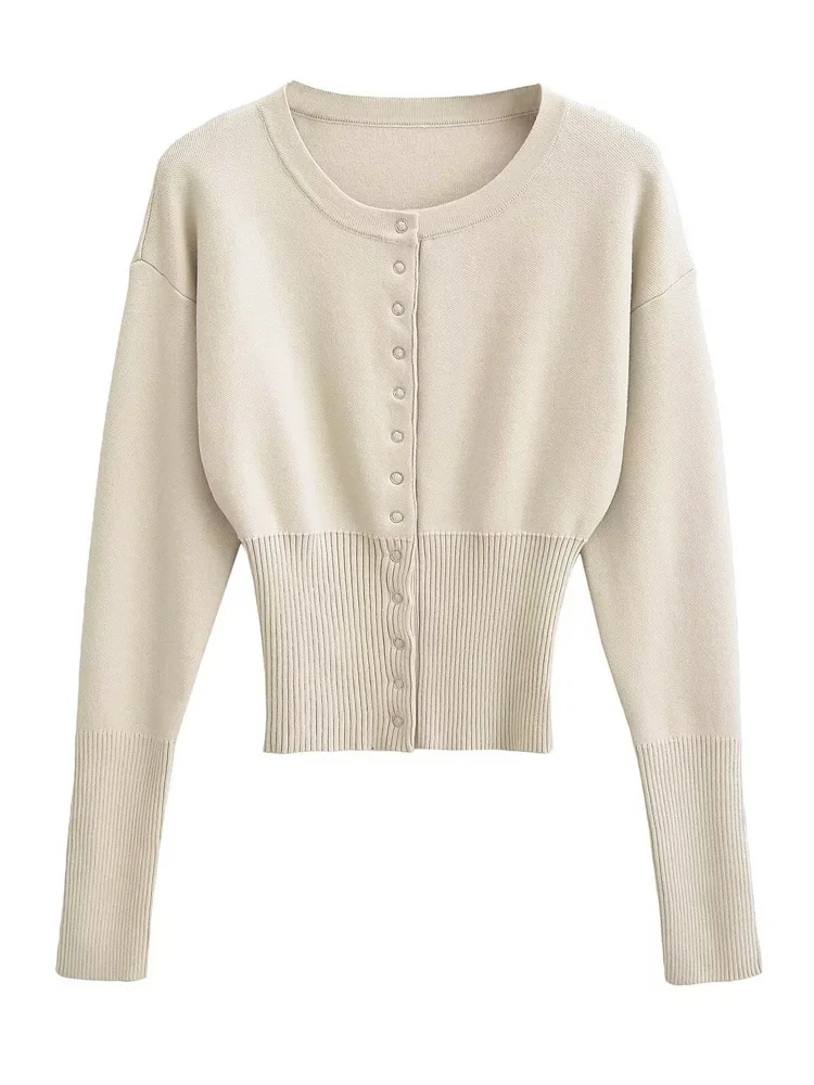 Weekend Getaway Knitted Cardigan Top - Image 11